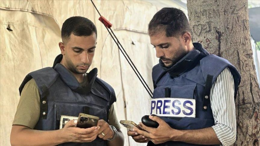 إسرائيل تقتل 5 من طاقم الجزيرة بغزة بينهم أنس الشريف ومحمد قريقع